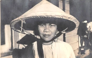 1920's? RPPC Chinese Peasant Woman China - Picture 1 of 2