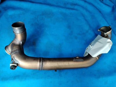 DUCATI PANIGALE V2 COMPLETE HORIZONTAL HEADER PIPE Y PIPE HEAT SHIELD - Image 1 of 4