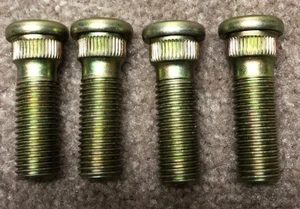 New Mitsubishi Studs Set Of 4 Part #MB349894 - Bild 1 von 9