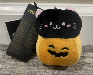 New! Forever 21 Black Cat Pumpkin keychain Halloween Collection - Picture 1 of 12