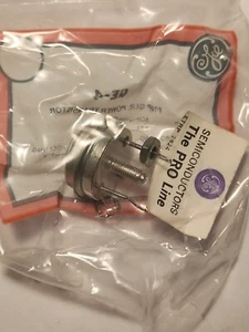 Vintage General Electric GE-4 PNP 50W 50V Germanium Power Transistor TO-36, NOS. - Picture 1 of 2