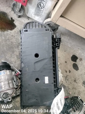 Purificador de aire tipo 212 sedán E350 sin Pzev se adapta a 12-16 MERCEDES CLASE E 8082518 Foto 1 de 4