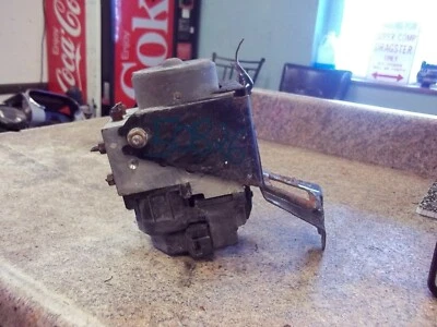 02 03 2002 2003 TOYOTA CAMRY ANTIBLOQUEO FRENO ABS MODULADOR MONTAJE OEM Foto 1 de 4