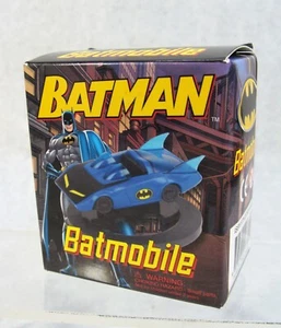 BATMAN 80'S BATMOBILE MINI KIT STATUE DANIELLE SELBER - Picture 1 of 2