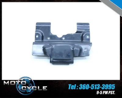 2013 KAWASAKI NINJA EX650R EX 650 INNER MOTOR PLASTIC TRIM COVER EX650 13 K69 - Image 1 of 3