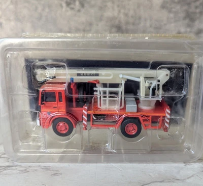Del Prado 1995 CBEA 18m Renault Fire Engine Scale 1:64 Die Cast Sealed Red - Image 1 of 4