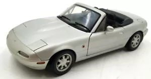 Gate 1/18 Scale Diecast DC31323K - Mazda MX-5 - Silver - Picture 1 of 5