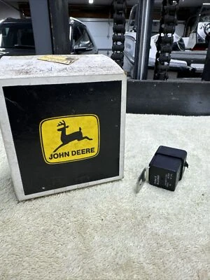 Relé de equipo original John Deere AT75769.   ¡Nuevo stock antiguo!! Foto 1 de 4