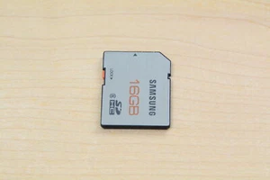 Samsung 16GB SD Card Stainless - Picture 1 of 1