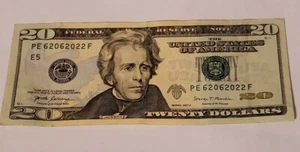 Ausgefallene Seriennummer 20 Dollar Schein Trinary Repeater 2017 62062022 zirkuliert  - Bild 1 von 2