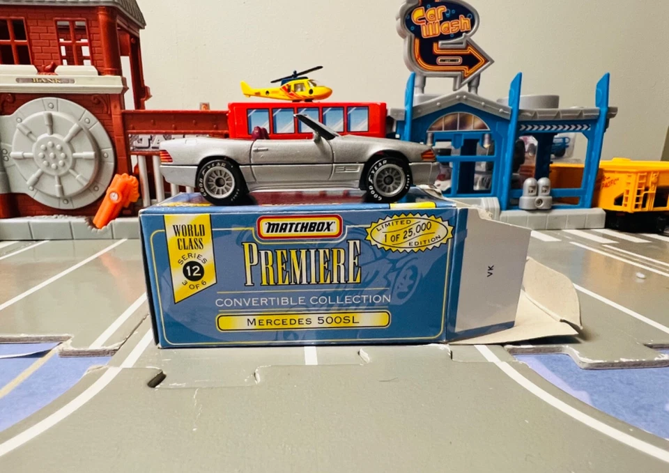 Matchbox Premiere Collection Mercedes 500SL 1997 NEW - Image 1 of 4