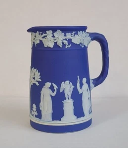 EARLY ANTIQUE WEDGWOOD BLUE DIP JASPERWARE PITCHER CLASSICAL SCENE 4 1/2" TALL - Picture 1 of 4
