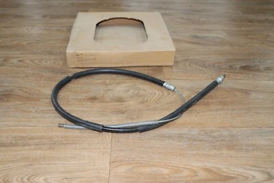 Cable freno trasero izquierdo Chevrolet GMC 1979-1998 C30-K30-P20-K20 NOS GM 15624633 Foto 1 de 3