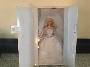 1999 Mattel-Blushing Bride Barbie NRFB 26074 - Picture 1 of 5