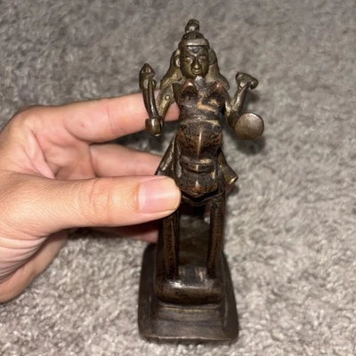 Старинная индуистская джайнская бронзовая фигурка Хандобы «Лошадь и всадник» - Изображение 1 из 4