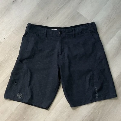  Шорты рыболовные Pelagic SharkSkin Pro мужские размер 36 черные на пуговицах  - Изображение 1 из 4