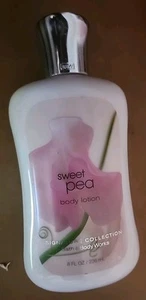 Loción para manos y cuerpo Bath & Body Works Signature Collection Sweet Pea 8 fl oz - Imagen 1 de 2