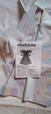 Clothkits Vintage Dress and Sash Kit Size 8-18 - Image 1 of 4