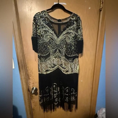Único Vestido Vintage Años 20 Aleta 3X Negro Dorado Lentejuelas Flecos Gatsby Nuevo Con Etiquetas Foto 1 de 4