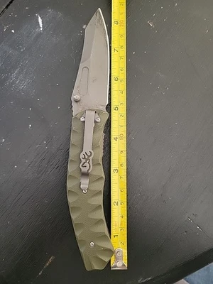Browning Knife Model Number 1066 , Folding Knife Made In China - Image 1 of 4