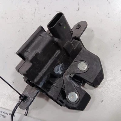 Cierre maletero Fiat 500 2017 2016 Foto 1 de 4