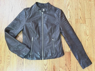 Bonita chaqueta de cuero suave marrón Wilson para mujer abrigo de moto, cremallera frontal, XS Foto 1 de 4