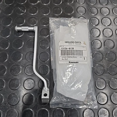 PALANCA DE PEDAL DE CAMBIO DE MARCHAS ORIGINAL KAWASAKI NINJA 650R / ER-6N 2009-2011 13156-0130 Foto 1 de 4
