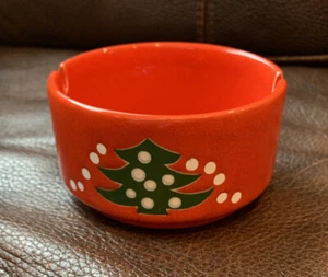 Waechtersbach CHRISTMAS TREE 3.75" Ashtray Red Green White West Germany - Picture 1 of 5