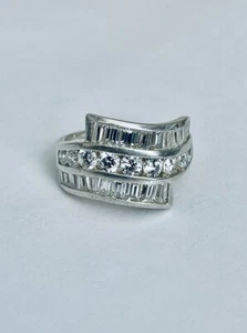 Stunning 1.1 ctw DQ CZ  Ladies Ring in 925 Sterling Silver Size 7 - Picture 1 of 11