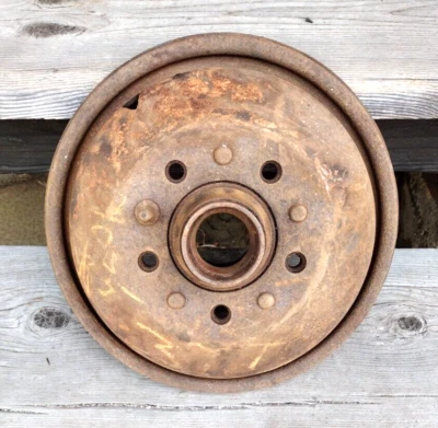 Tambor de freno delantero Hudson Terreplane de 9"" de 1930 nuevo en stock Foto 1 de 4