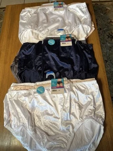 VANITY FAIR Radiant Collection Light Control UNDERSHAPER 9 Pair Brief Sz. 5XL/12 - Picture 1 of 5
