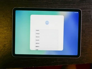 Apple iPad Air M2 A2902 11-inch, 128GB- Grey - Picture 1 of 7