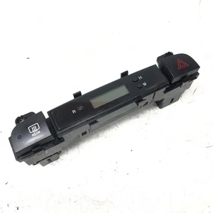 HYUNDAI ACCENT MK3 1.4 PETROL DASHBOARD HAZARD WARNING SWITCH 2005 - 2010 - Picture 1 of 6