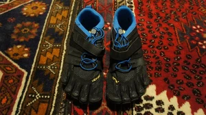 Vibram FiveFingers V-Train 2.0 20M7703 homme noir/bleu US 9,5-10 EU 43 - Photo 1/7