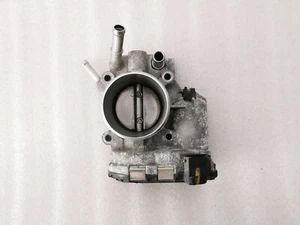 Hyundai i30 1.4 FD Drosselklappe Drosselklappengehäuse throttle body 35100-2B150 - Picture 1 of 5