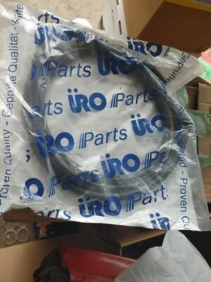 Sello parabrisas URO PARTS 1216710120 MERCEDES-BENZ 190SL. Foto 1 de 2