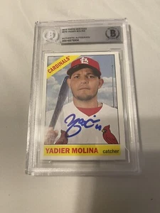 Yadier Molina signed 2015 Topps Heritage Beckett Encapsulated Cardinals Rare - Picture 1 of 2