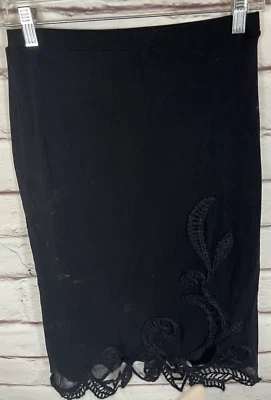 Falda Fuzzi Jean Paul Gualtier Para Mujer Talla S Negra Forrada de Encaje Floral Foto 1 de 4