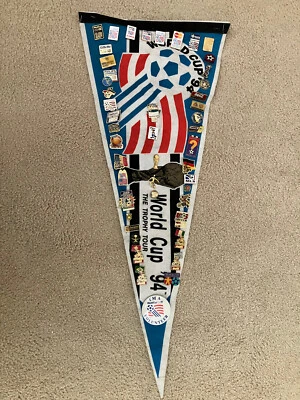 Copa del Mundo 1994 elección alfileres y raro fieltro impreso 30" banner Foto 1 de 4