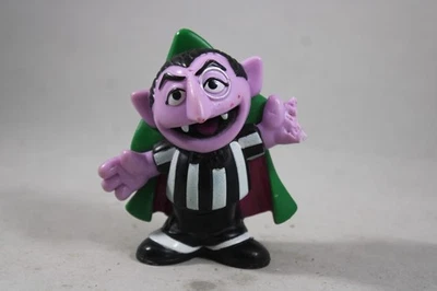 Figura de fútbol Hasbro Sesame Street Workshop Count Von Count 3" 2011  Foto 1 de 4