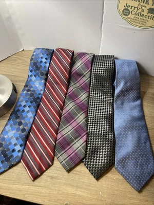 Lot Of 5 Neck Ties Crest Croft & Barrow Haggar Vanheusen - Image 1 of 4