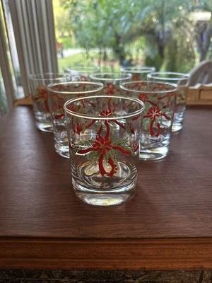 UNMARKED Christmas Whiskey Glasses MCM Wreath And Ribbon Eight Available Mint
