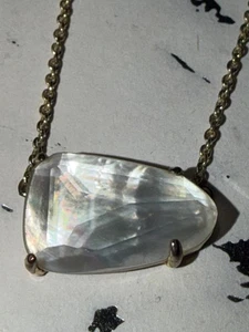 Kendra Scott Rosa Cuarzo Isla Colgante Collar Tono Dorado Ajustable - USADO - Imagen 1 de 9