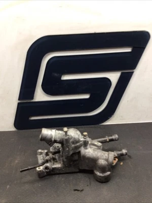 2008 Hyundai Sonata — корпус термостата - Изображение 1 из 4