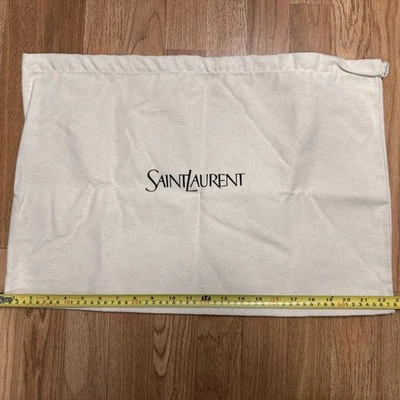 Bolso antipolvo Saint Laurent blanco roto 22" x 15" para bolsos y artículos de cuero Foto 1 de 4