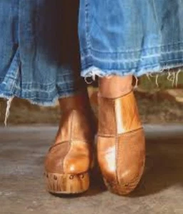 BED STU Mista Clogs Brown Leather Wood Mules Size 7 Distressed Boho Platform - Picture 1 of 16