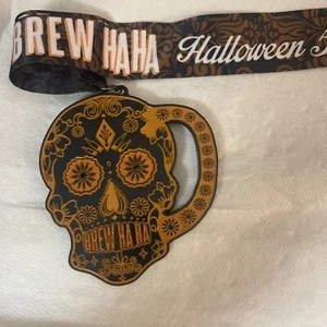 HALLOWEEN Race FINISHER RUNNING MEDAL W/ RIBBON - Picture 1 of 3