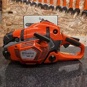 BRAKING a 2016 Husqvarna 560xp chainsaw PARTS ONLY - Picture 1 of 6