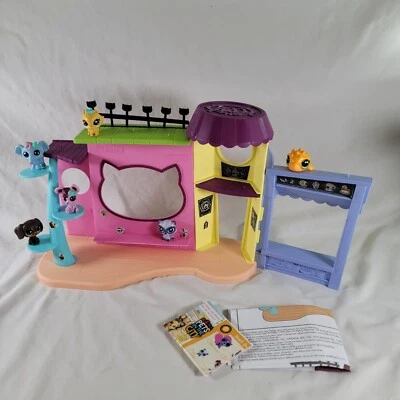 Hasbro Littlest Pet Shop Pawristas Café Playset Cats LPS W/ Figures, Incomplete - Image 1 of 4