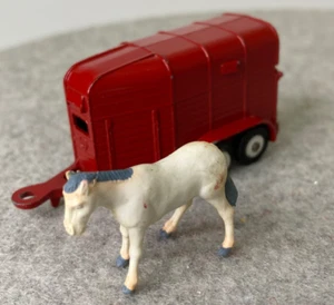 Vintage Corgi Juniors RICE HORSEBOX with HORSE Articulated RARE Red 1/64 Diecast - Picture 1 of 22